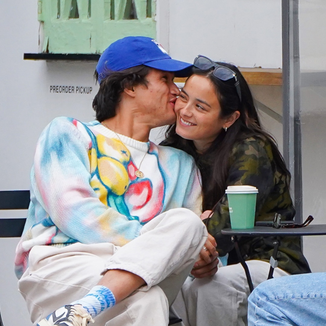 Charles Melton and Chase Sui Wonders Confirm Relationship With PDA - E